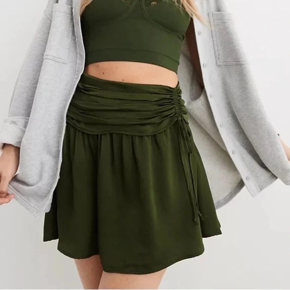 Aerie NWT Uptown Mini Skirt Green Size XL Satin Smocked Adjustable Women’s